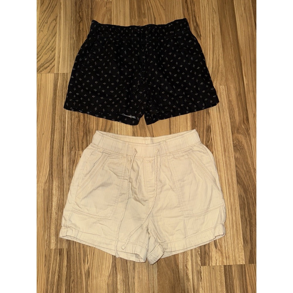 Old Navy Womens pull on elastic waist Shorts XS Lot Of 2 Beige Black